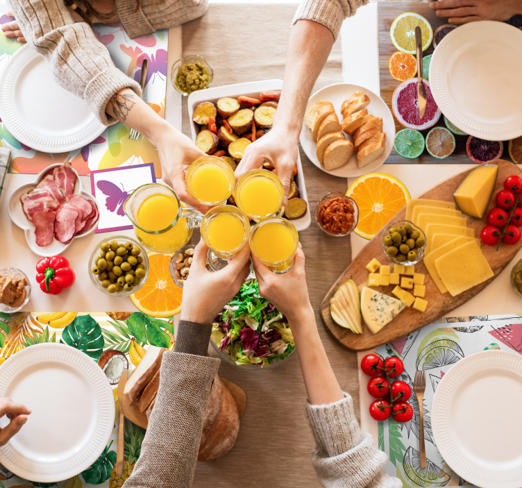 現代のコースター 鮮やかな色合いの蝶のシルエット - TENSTICKERS