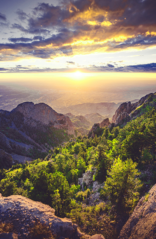 ポスター リビングルーム 山の朝日 - TENSTICKERS