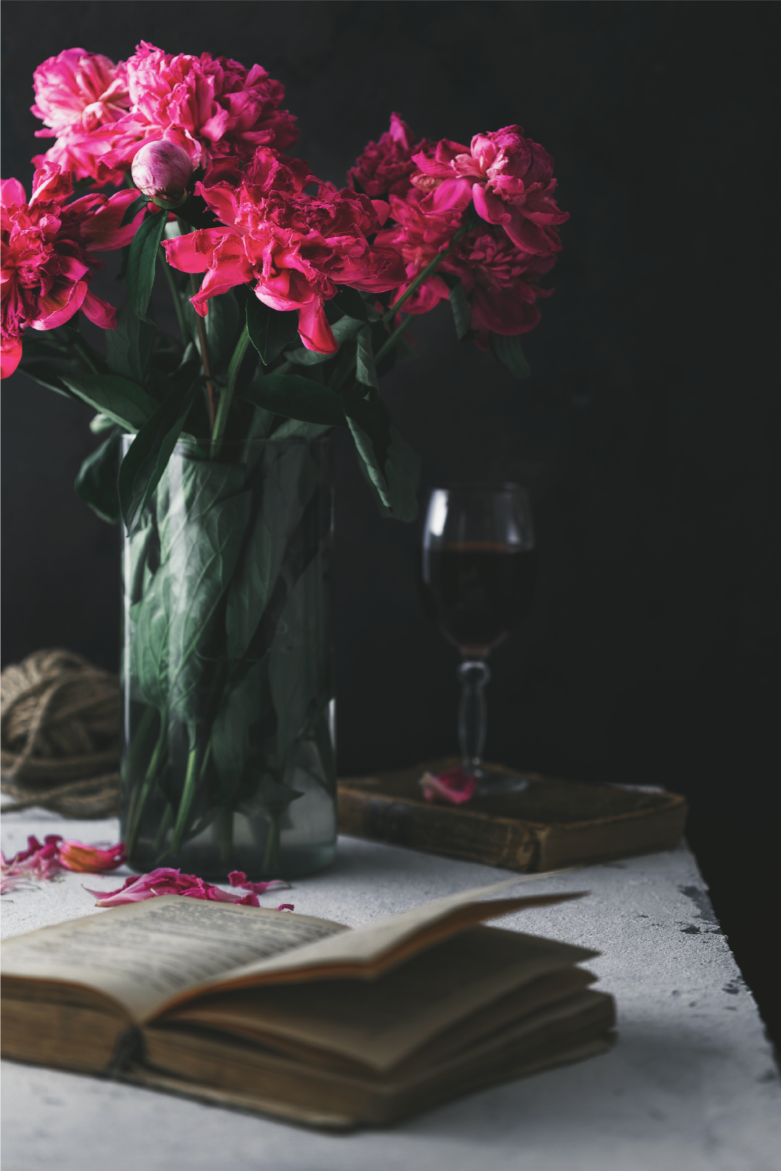 ポスター リビングルーム ワイングラスと花瓶 - TENSTICKERS